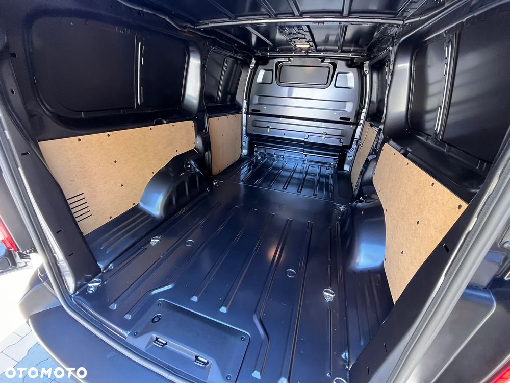 Opel VIVARO XL | 2.2 150 | AUTOMAT 8 BIEG. | DMC 2490 - 7