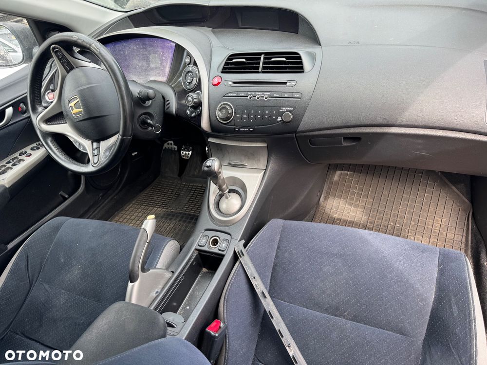 Honda Civic VIII UFO na części 1.8 2008r - 5