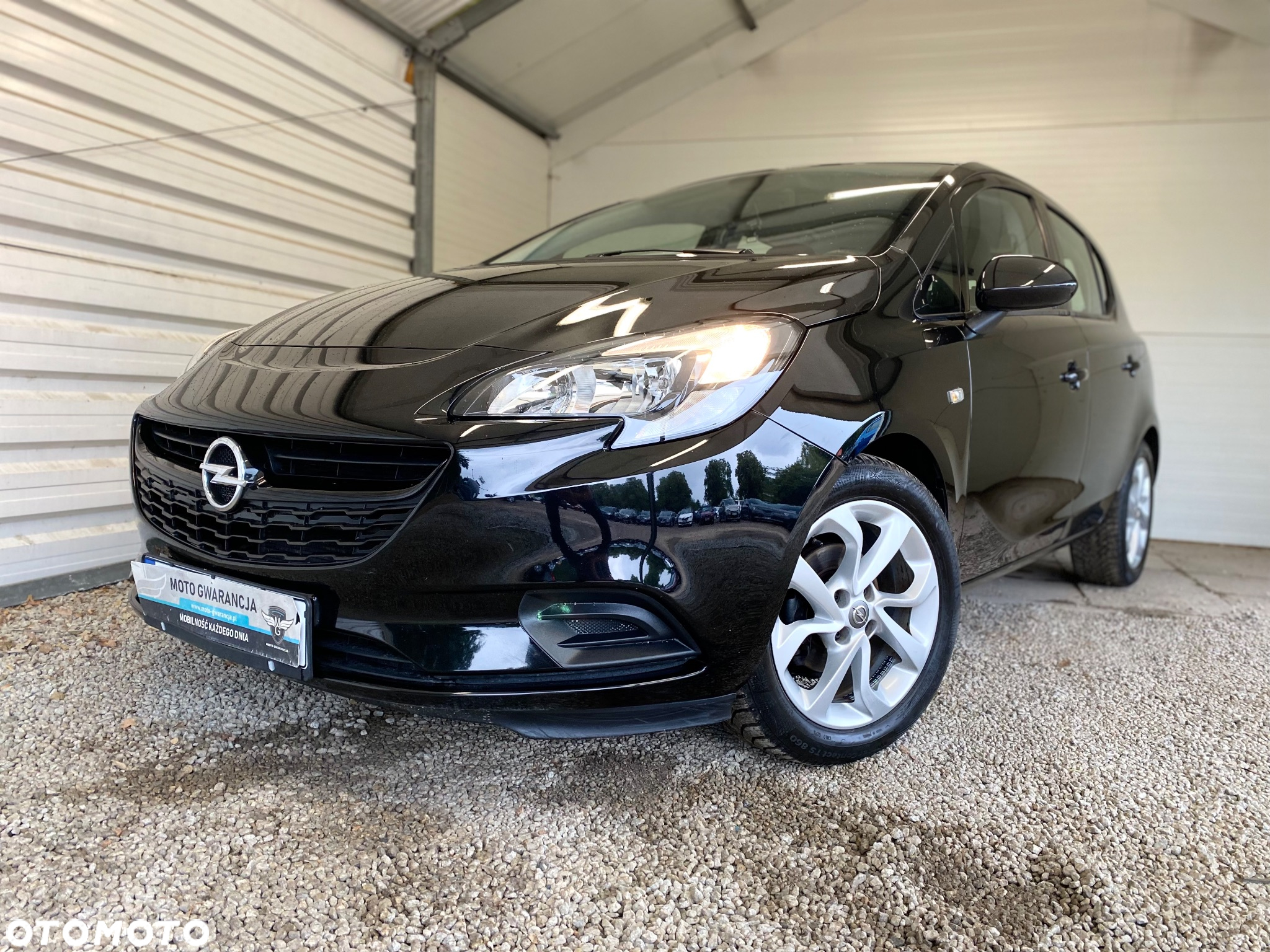Opel Corsa 1.2 Cosmo - 32