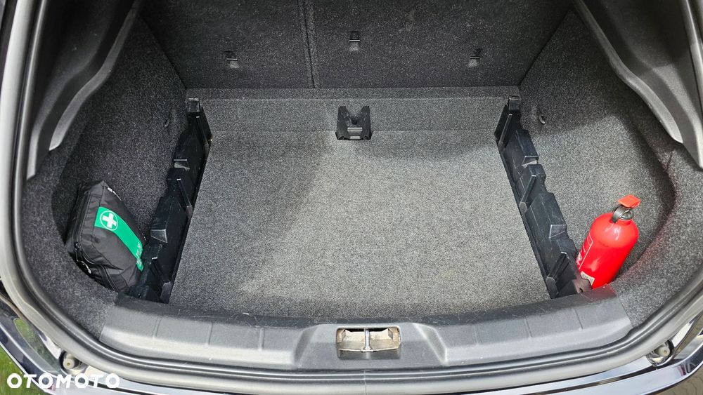 Volvo V40 - 17