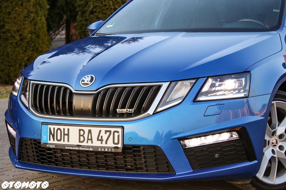 Skoda Octavia 2.0 TDI DSG RS - 12
