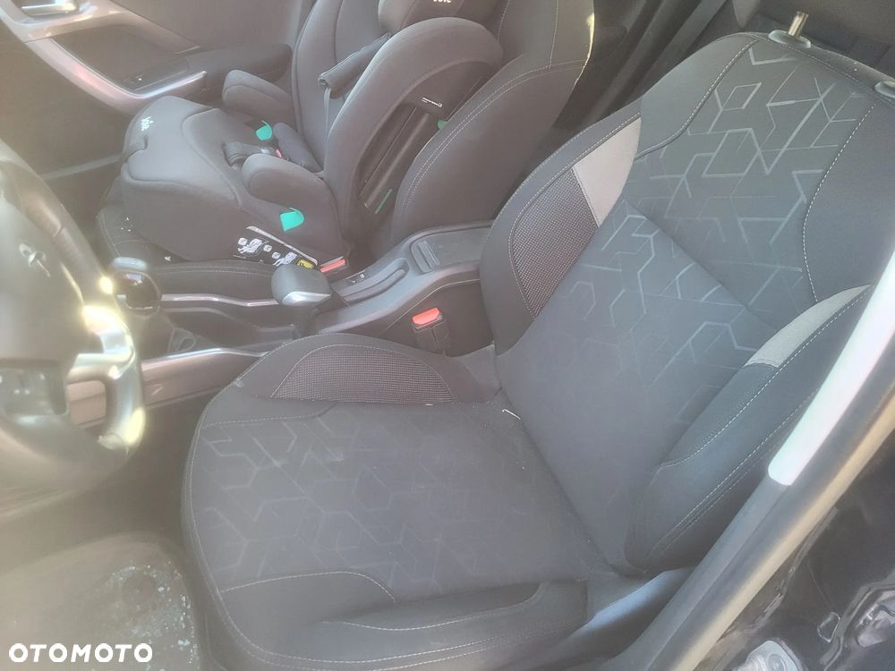 Peugeot 2008 PureTech 82 Allure - 23