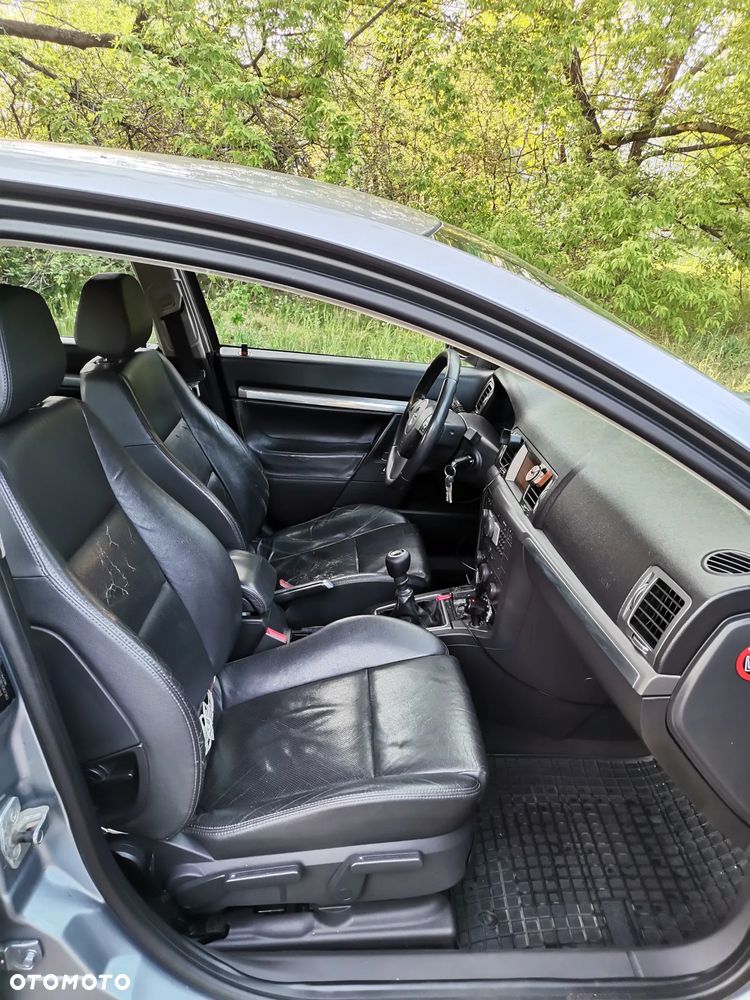 Opel Vectra 1.9 CDTI DPF - 11