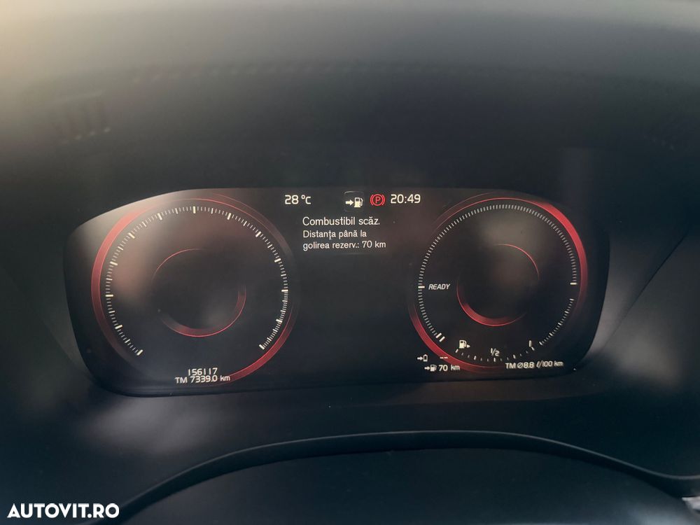 Volvo XC 60 T8 Twin Engine AWD Momentum - 9