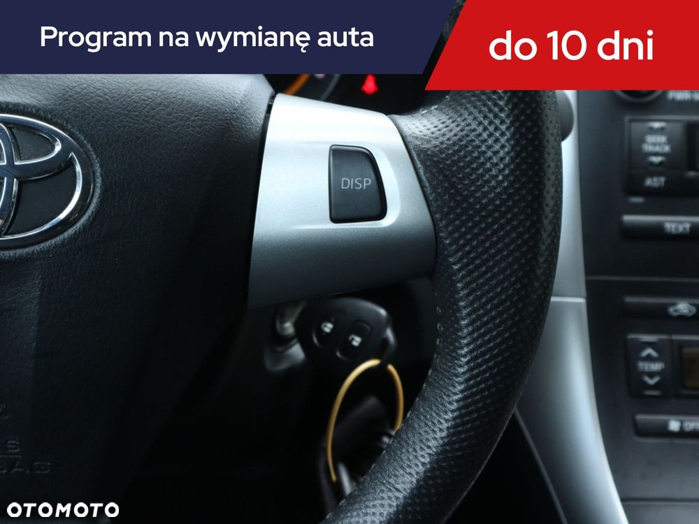 Toyota Auris - 22