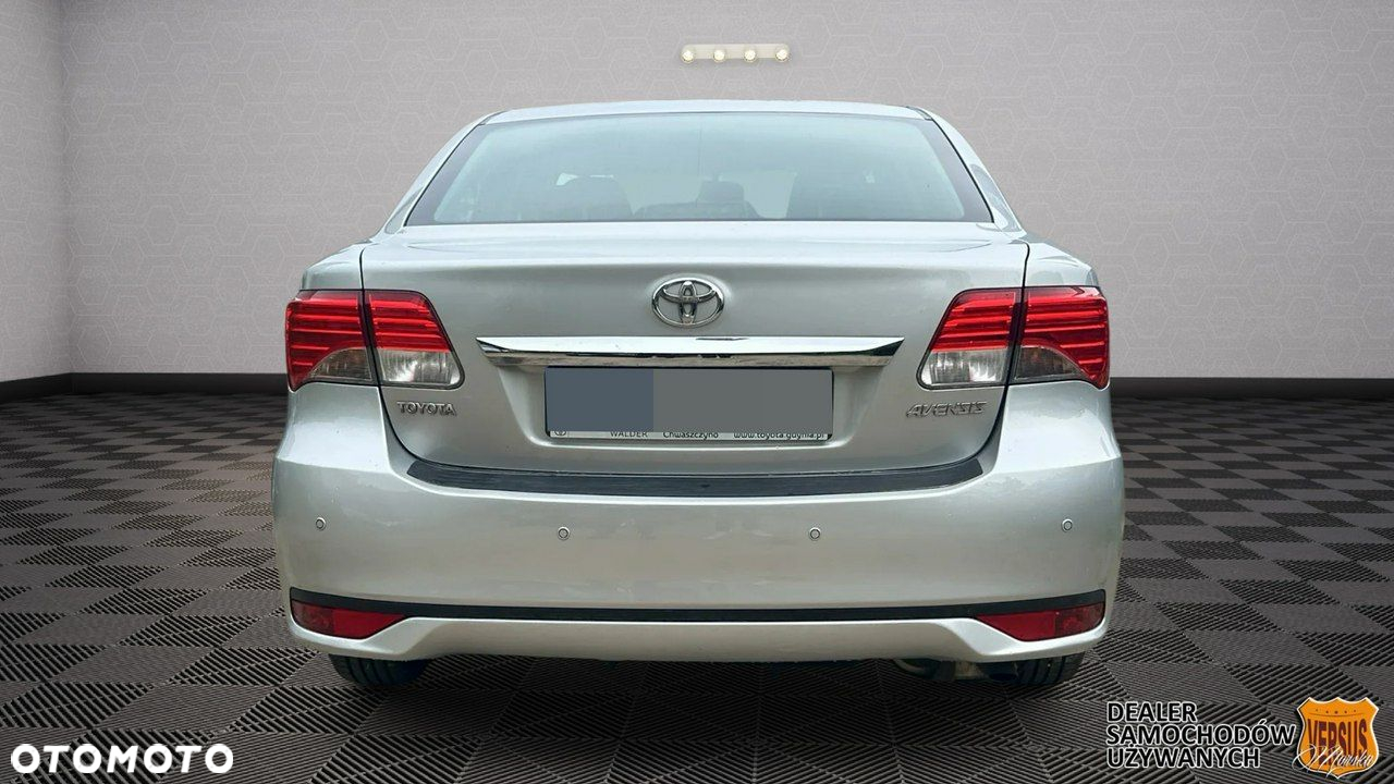 Toyota Avensis 1.6 Active - 5