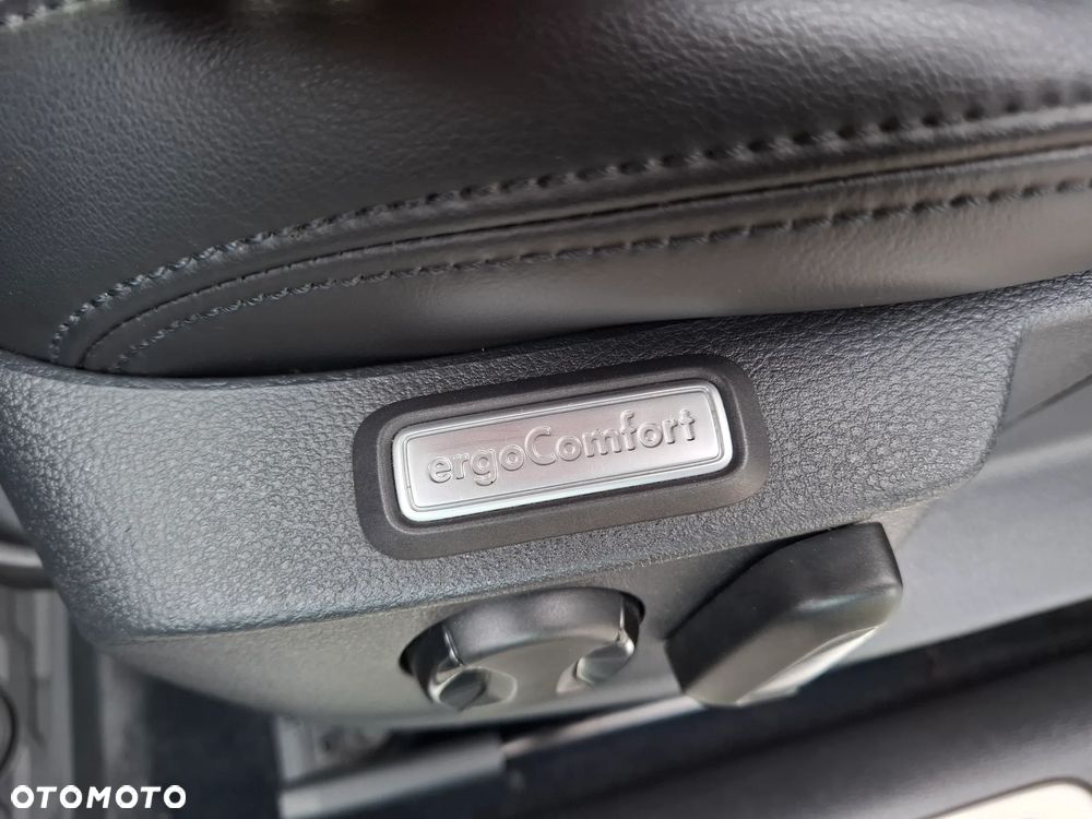 Volkswagen Passat 2.0 TDI BMT Highline DSG - 23