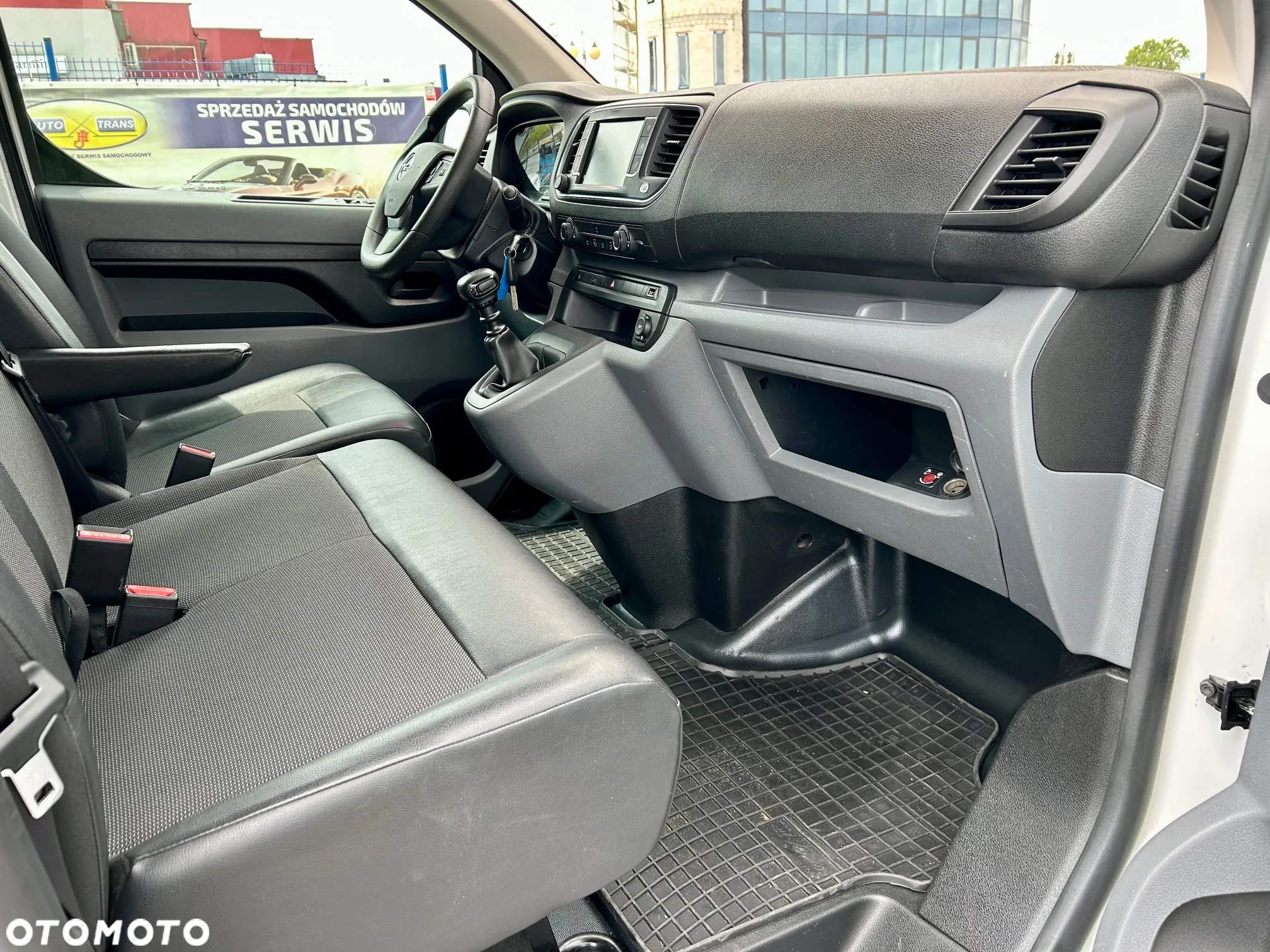 Opel Vivaro - 13