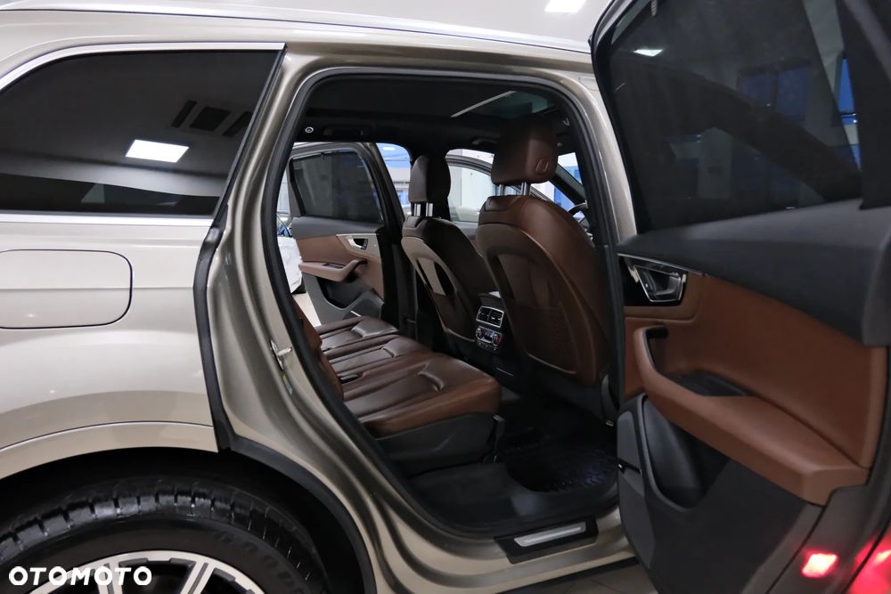 Audi Q7 - 33
