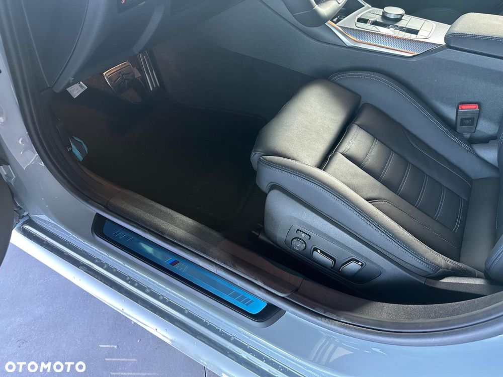BMW Seria 3 - 21