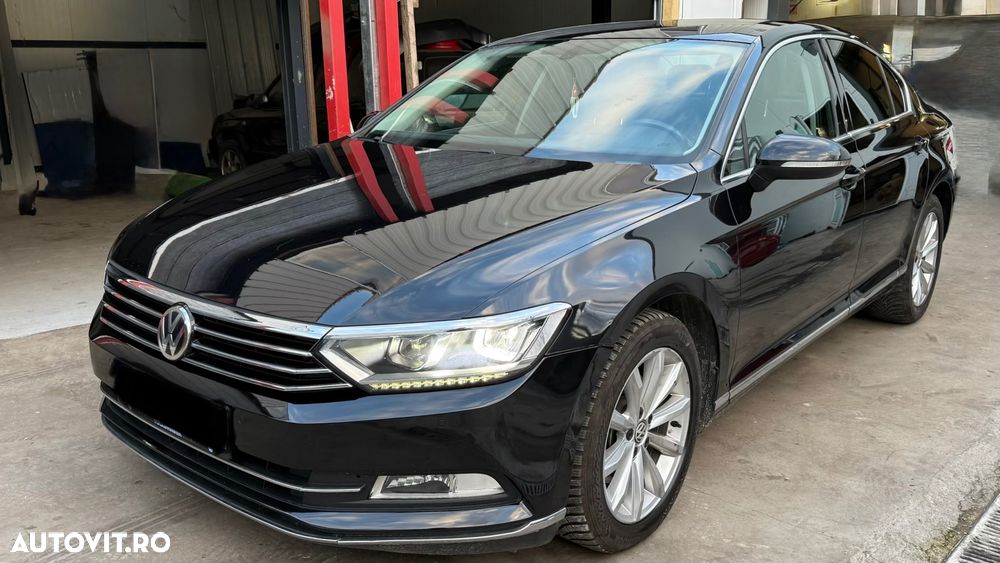 Volkswagen Passat 2.0 TDI DSG Highline - 32