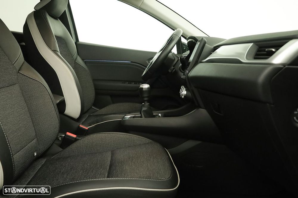 Renault Captur 1.0 TCe Techno Bi-Fuel - 23