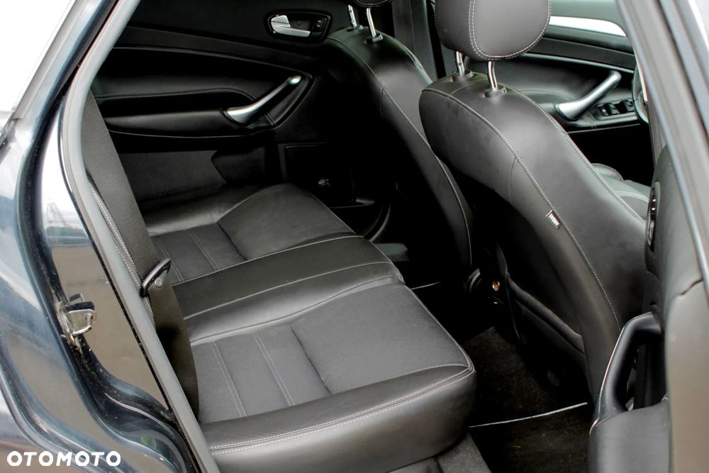 Ford Mondeo 2.0 Sport - 17
