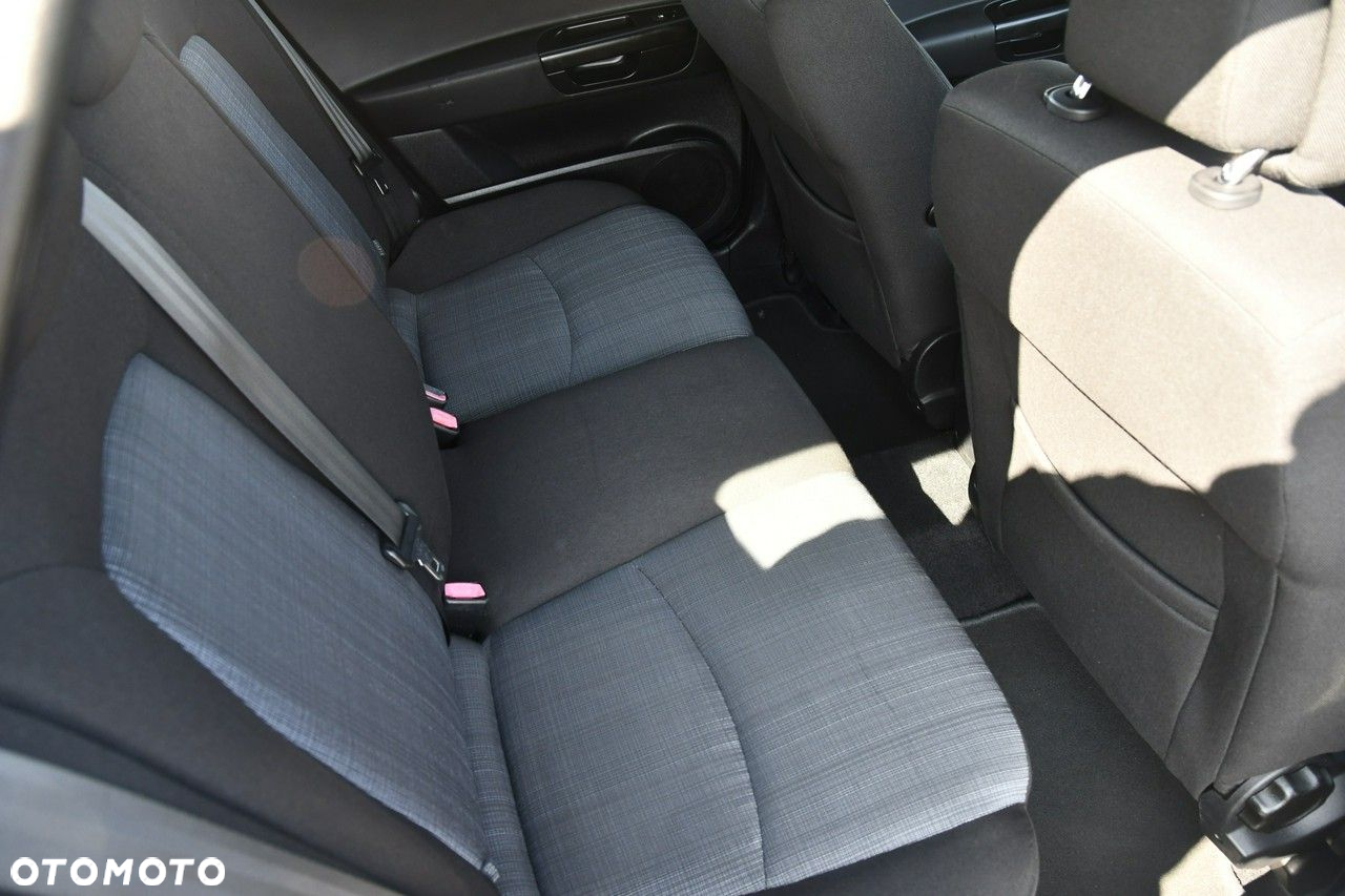 Kia Ceed - 20