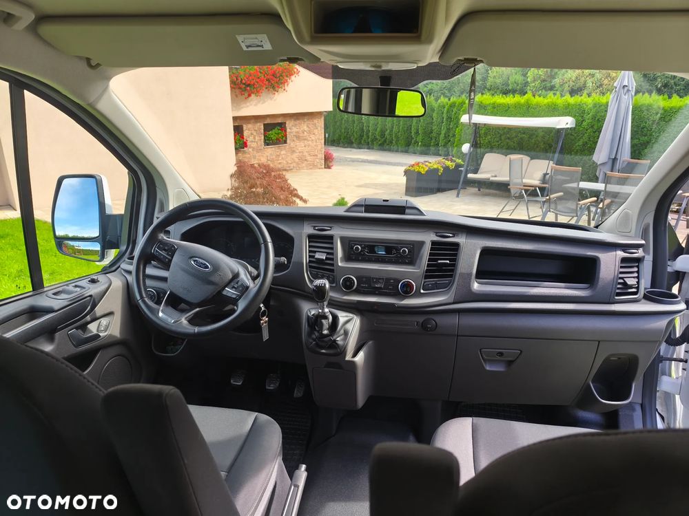 Ford TRANSIT CUSTOM - 21
