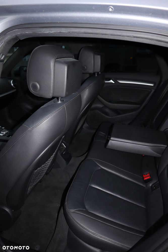 Audi A3 Sportback 1.8 TFSI S tronic S line Sportpaket - 10