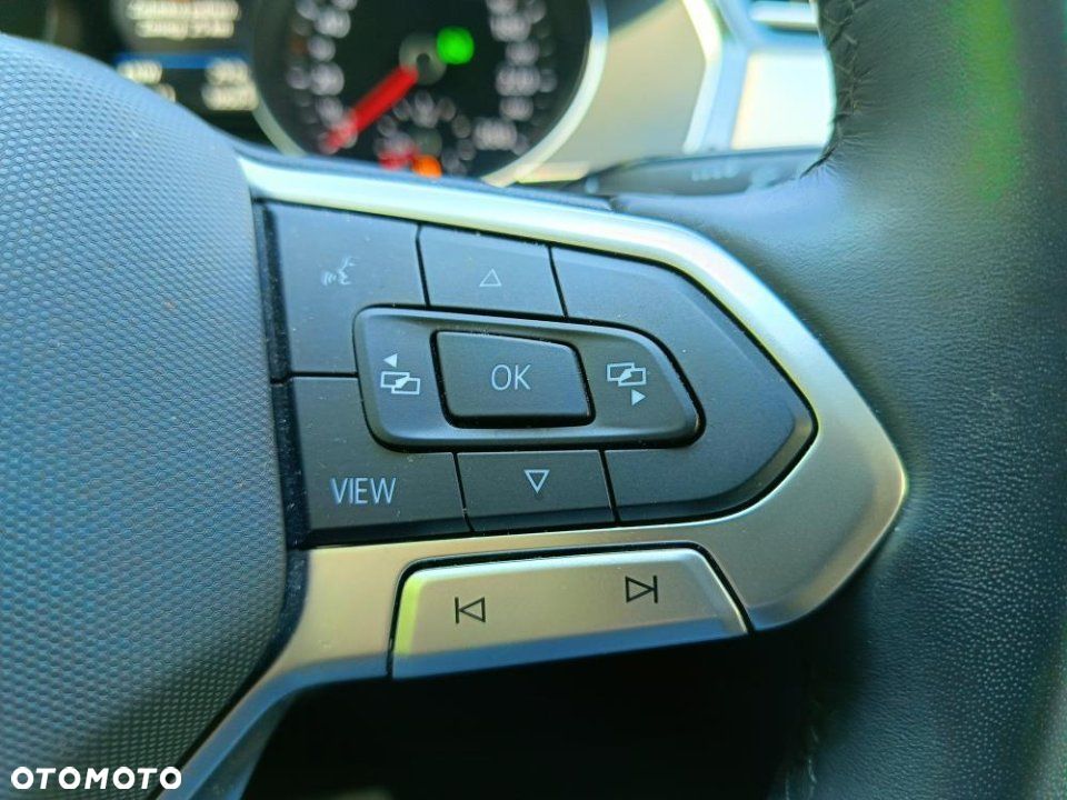 Volkswagen Passat - 15