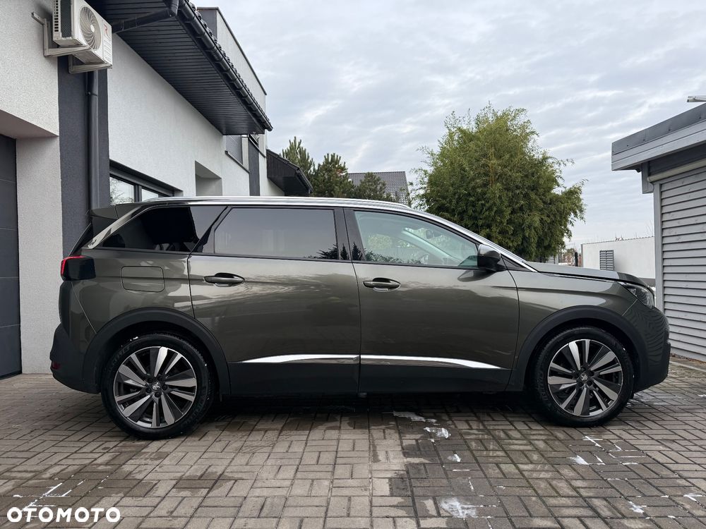 Peugeot 5008 - 5