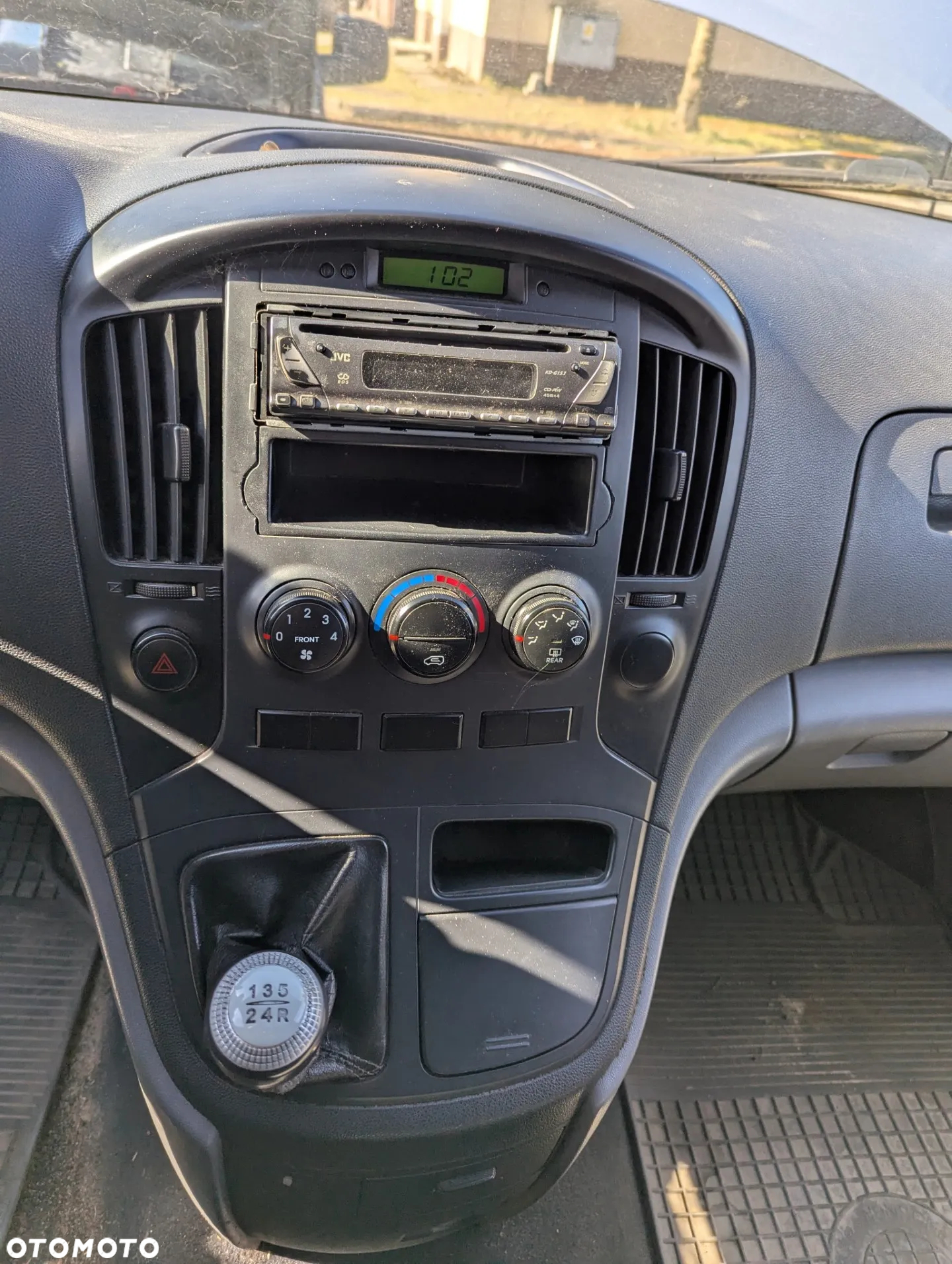 Hyundai H1 - 13