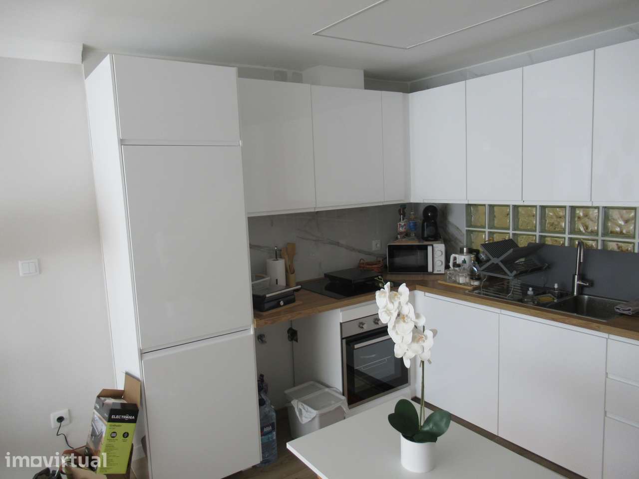 Quarto  individual em Vila Franca a 2 minutos do comboio. - Grande imagem: 5/8