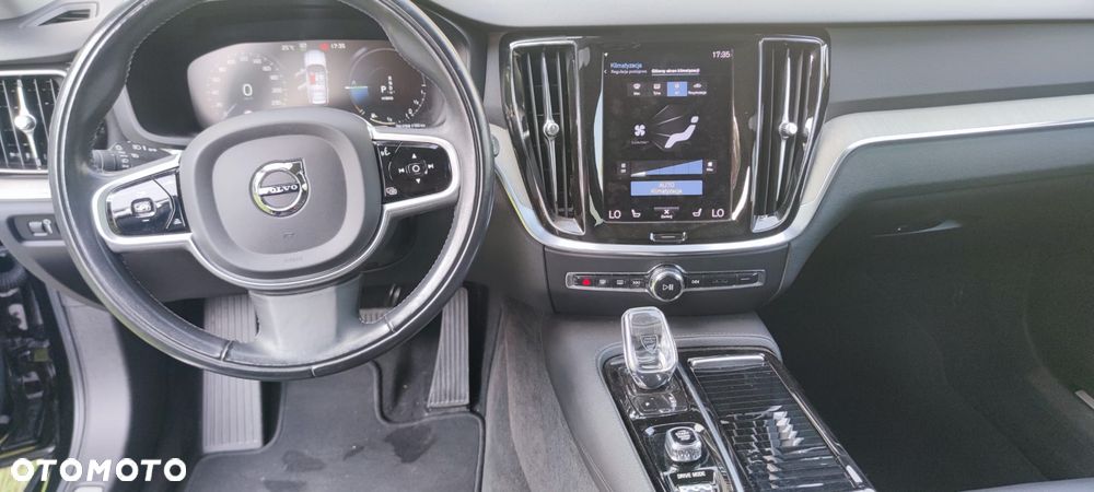 Volvo V60 T6 AWD Recharge Geartronic Inscription - 13