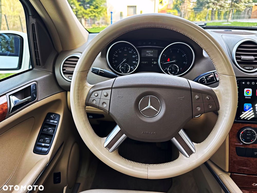 Mercedes-Benz ML 350 4Matic 7G-TRONIC Edition 10 - 32