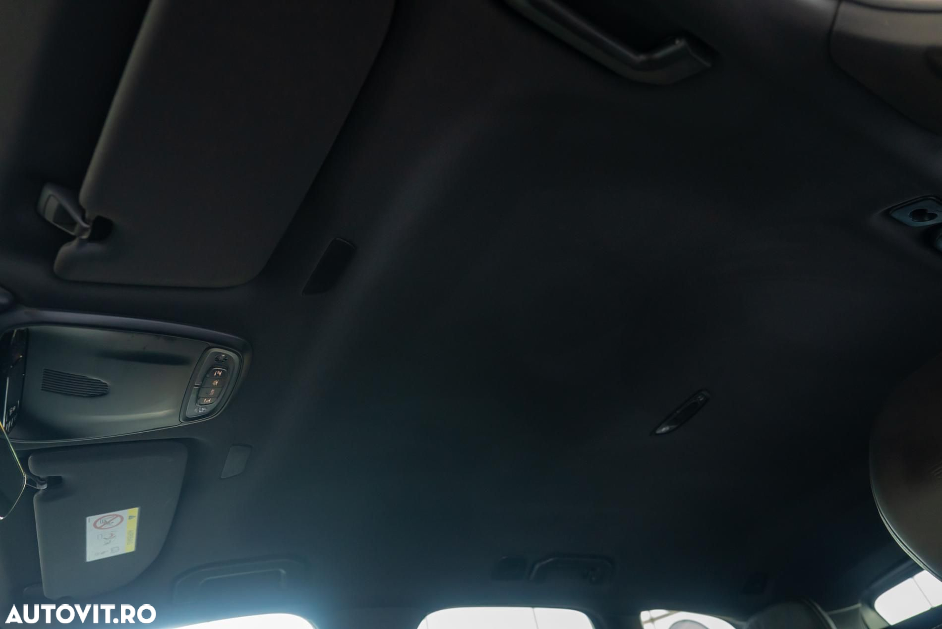 Volvo XC 60 D5 AWD R-Design - 17