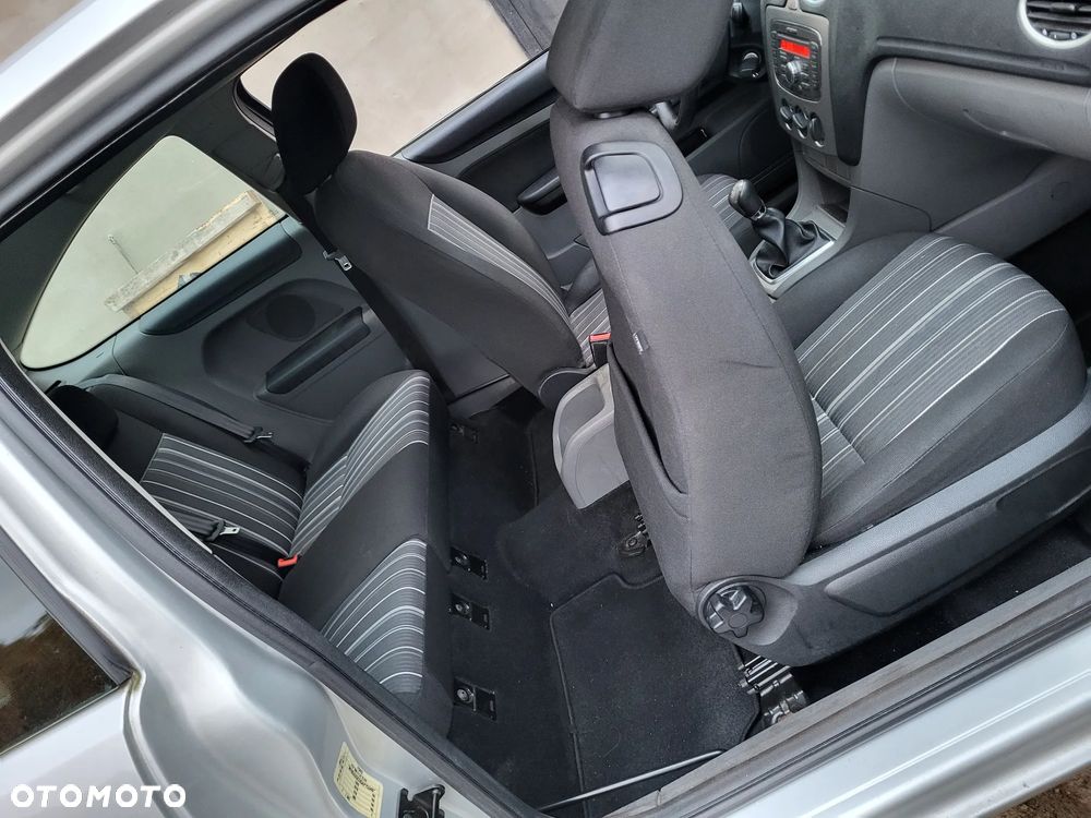 Ford Focus - 10