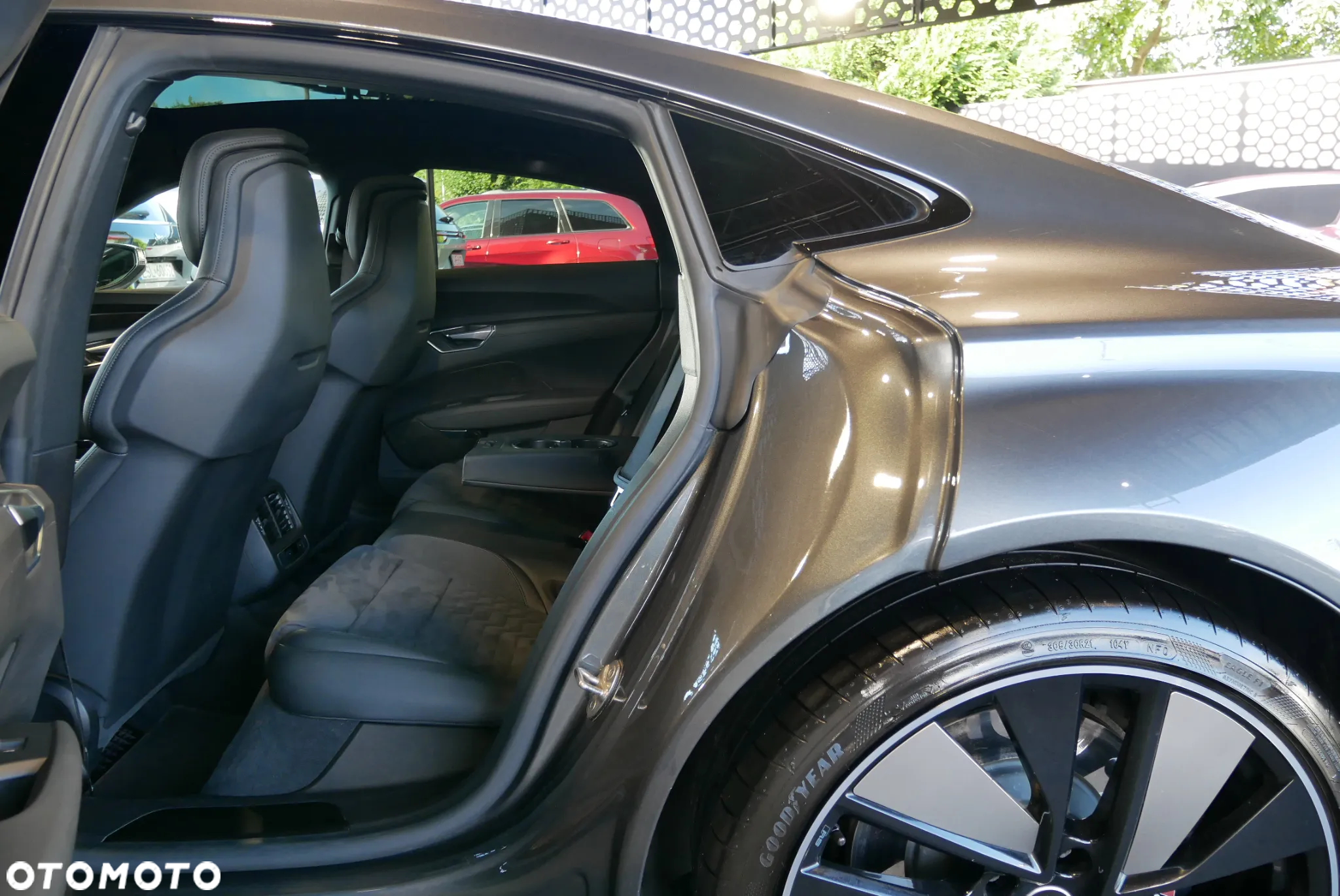 Audi e-tron GT quattro - 10