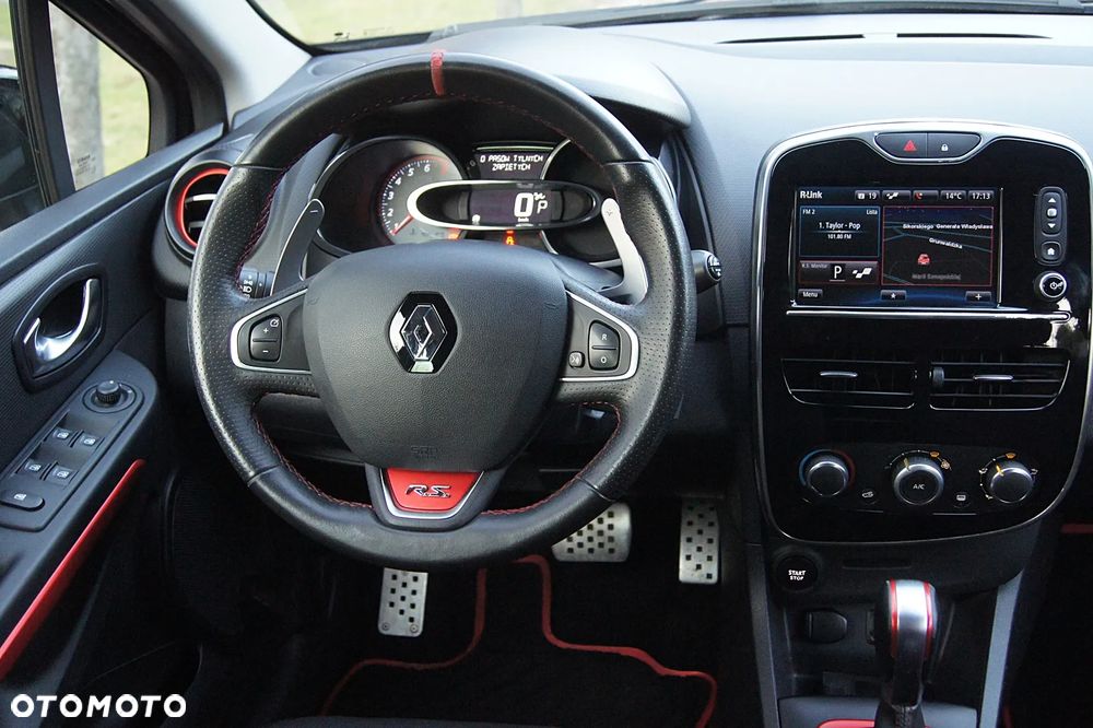 Renault Clio TCe 220 EDC R.S Trophy - 21