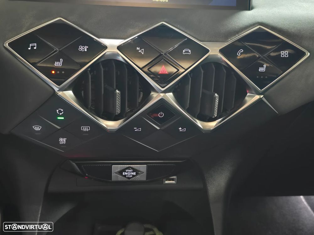 DS DS3 Crossback - 14