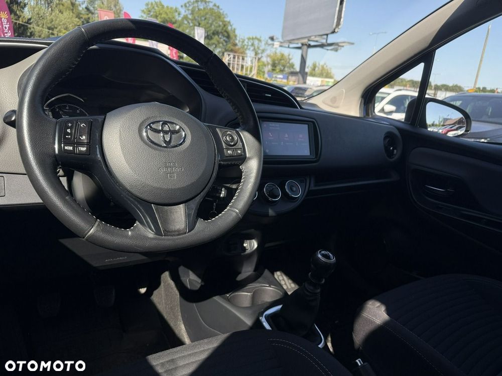 Toyota Yaris 1.5 Premium - 14