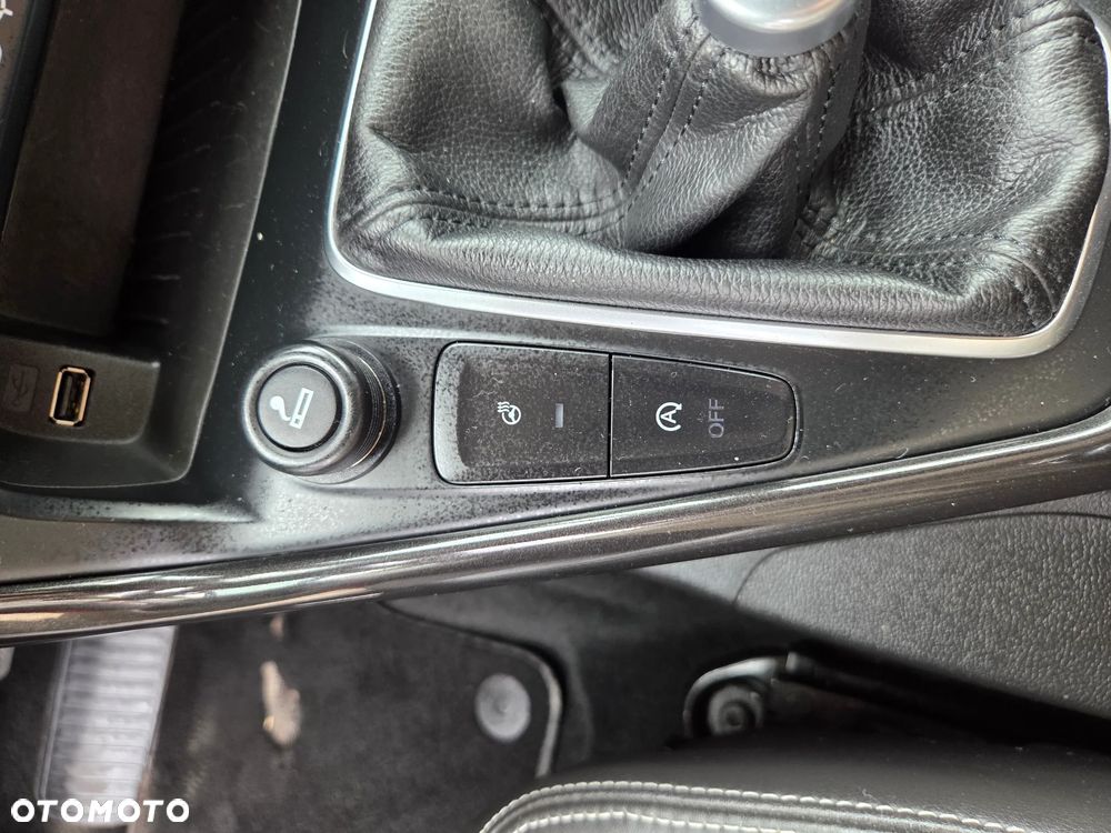 Ford Focus 1.0 EcoBoost Titanium - 29