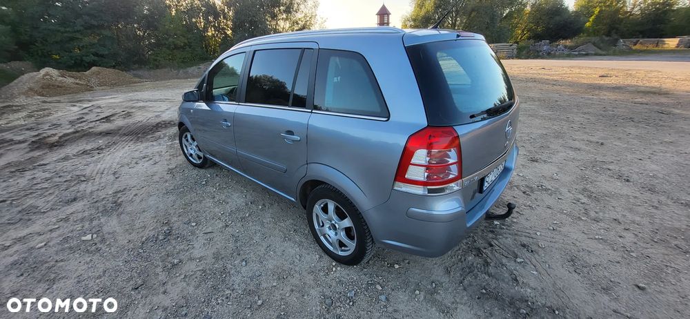 Opel Zafira 1.7 CDTI Essentia - 7