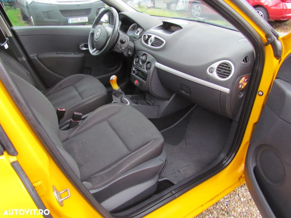 Renault Clio III 1.5 dCi Dynamique - 8