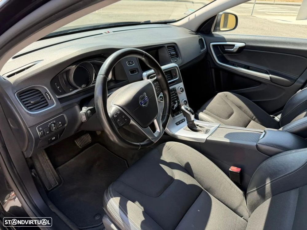 Volvo V60 - 13