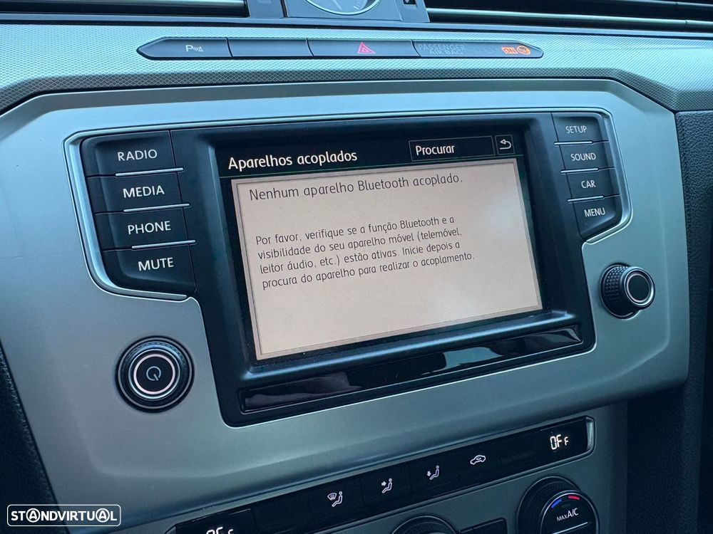 VW Passat 2.0 TDI Confortline DSG - 43