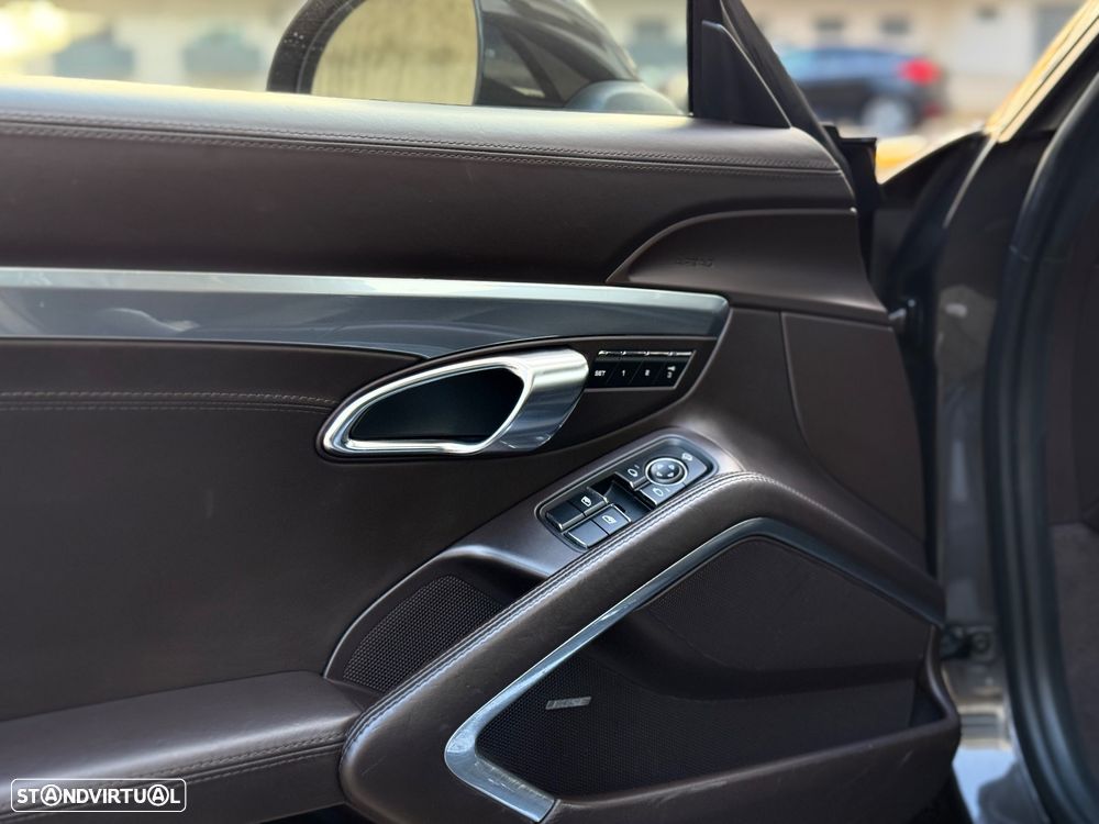 Porsche 911 (991) Carrera S PDK - 19