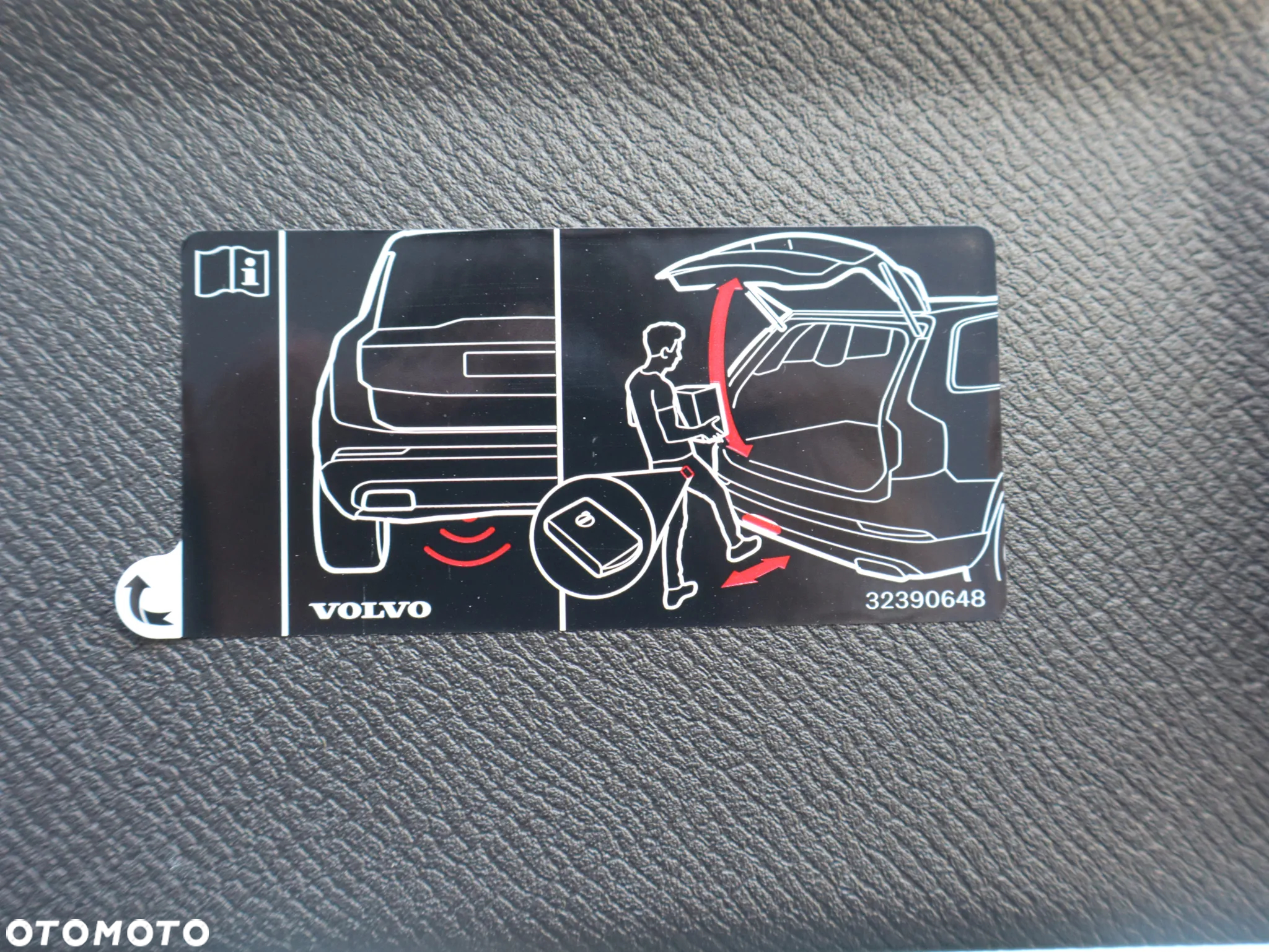 Volvo XC 90 T8 AWD Plug-In Hybrid Plus Dark 7os - 25