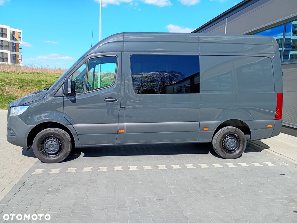 Używany Mercedes-Benz Sprinter 2023 - 132 000 PLN, 37 000 km - Otomoto.pl