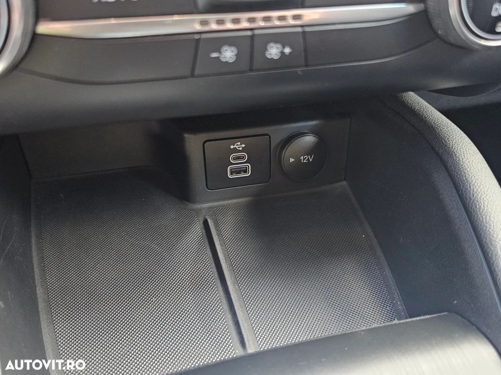 Ford Kuga 2.5 Duratec FHEV AWD Titanium - 21