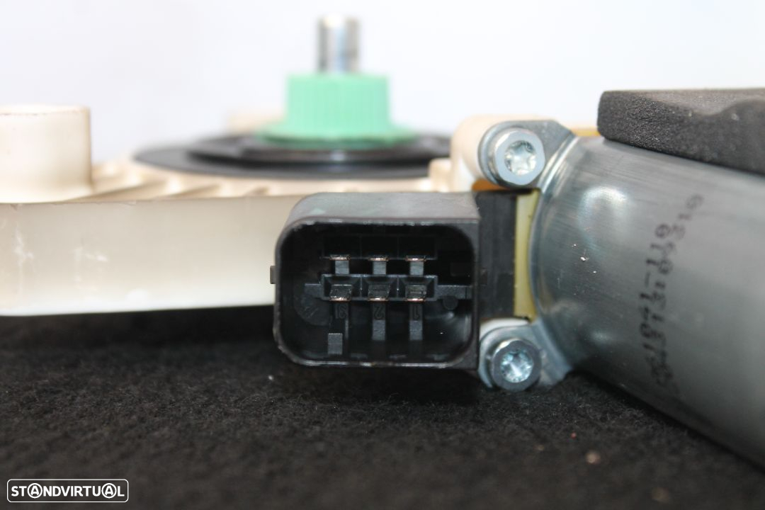 Motor Elevador Vidro Mercedes CLA - 3