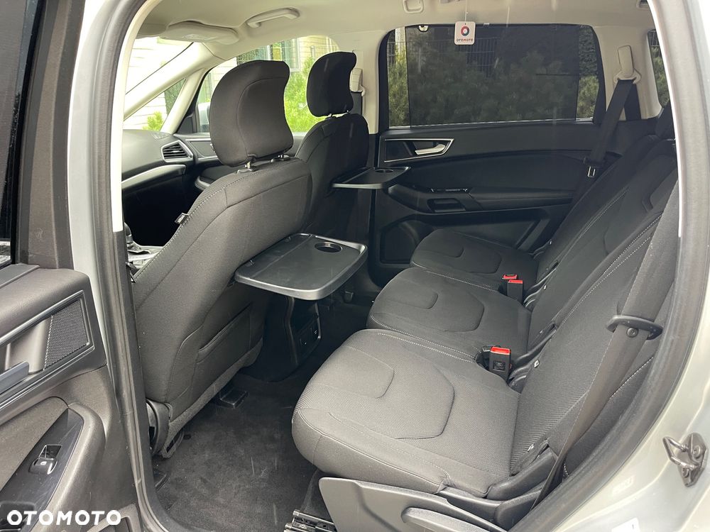 Ford S-Max - 21