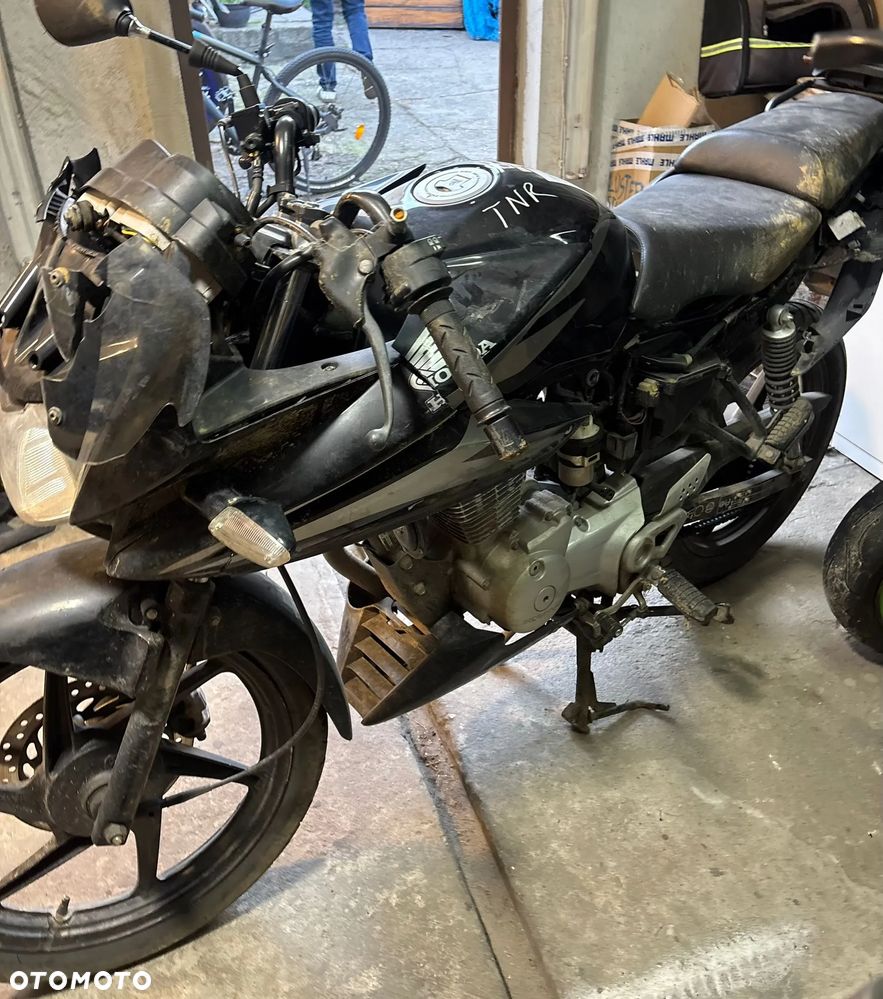 Honda CBF - 2