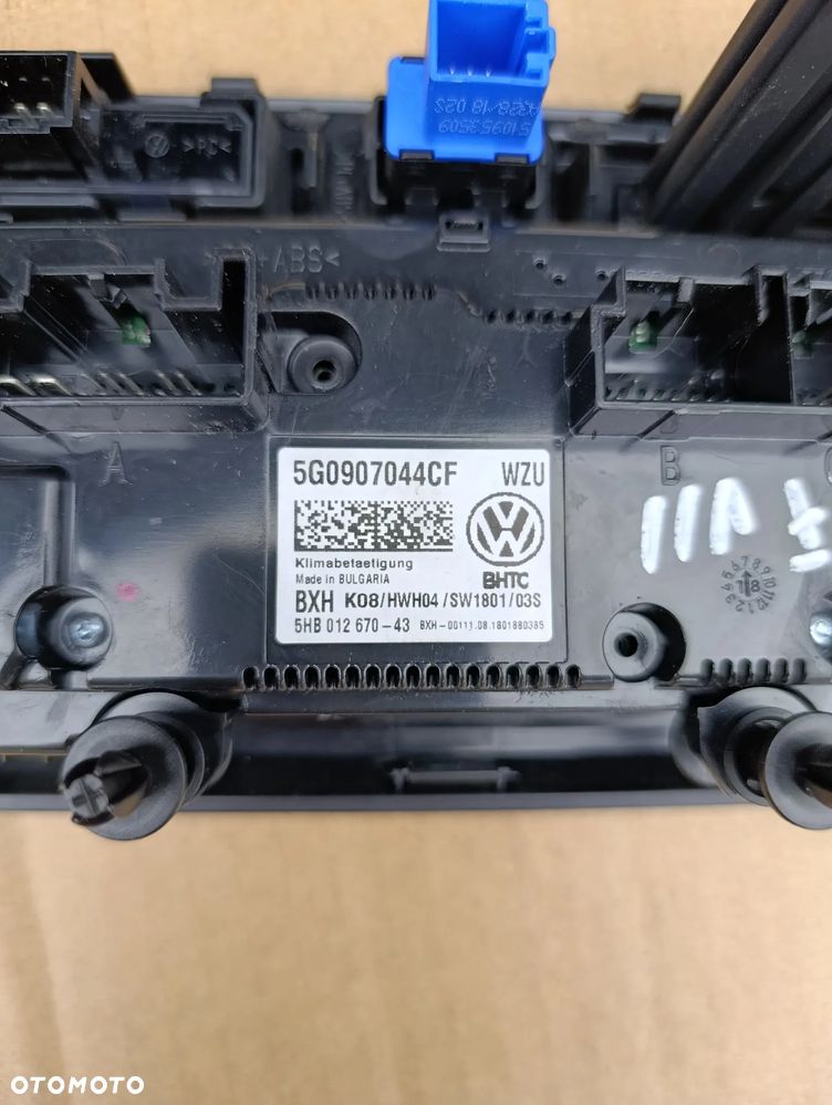 VW GOLF SPORTSVAN PANEL NAWIEWU KLIMATYZACJI 5G0907044CF - 3