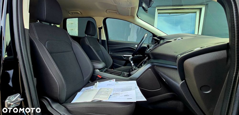 Ford Kuga - 21