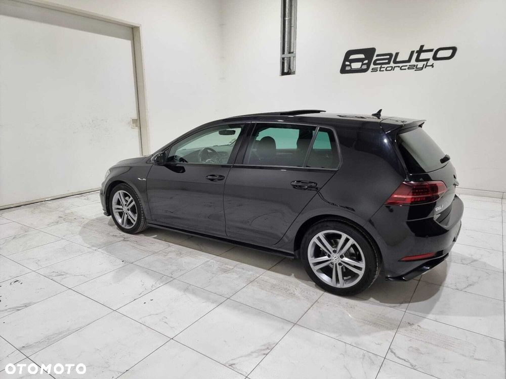 Volkswagen Golf - 5