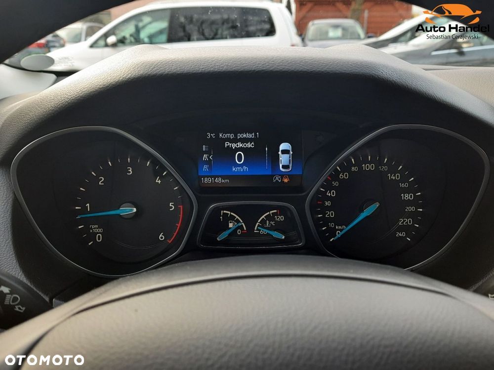 Ford Focus 1.5 EcoBlue STart-Stopp-System TITANIUM - 18