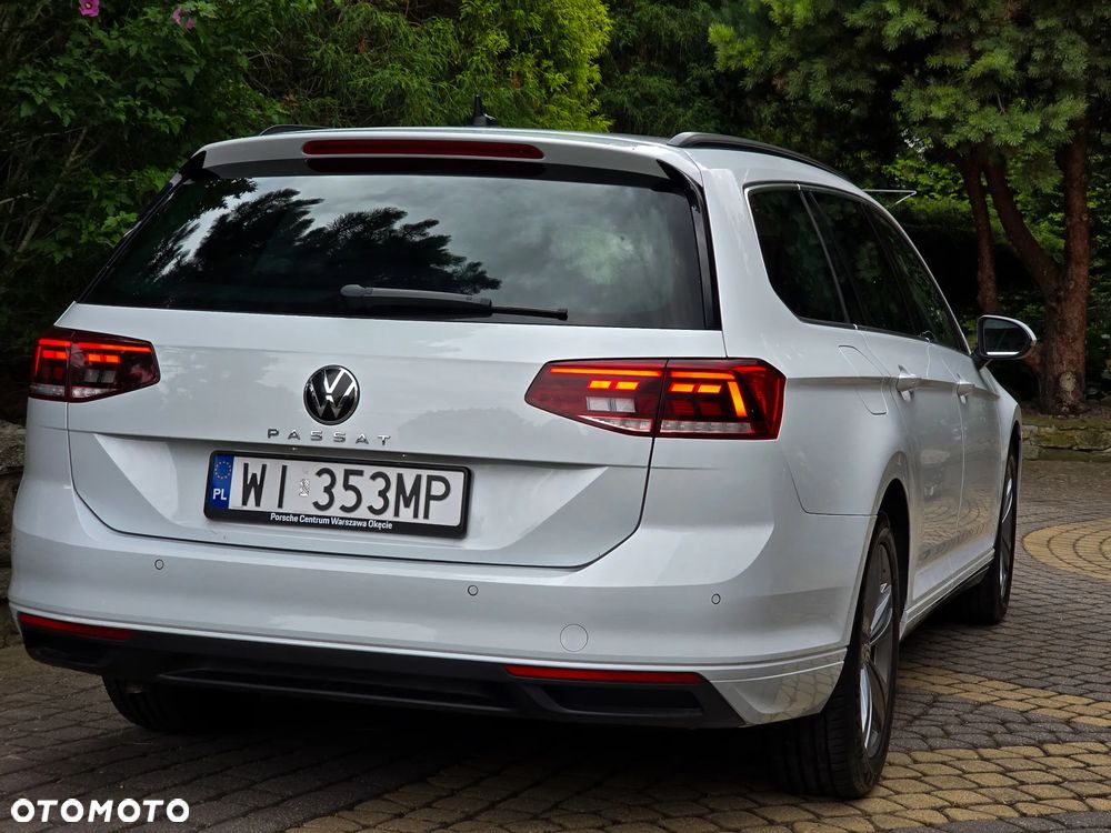 Volkswagen Passat Variant 2.0 TDI EVO Elegance DSG - 10