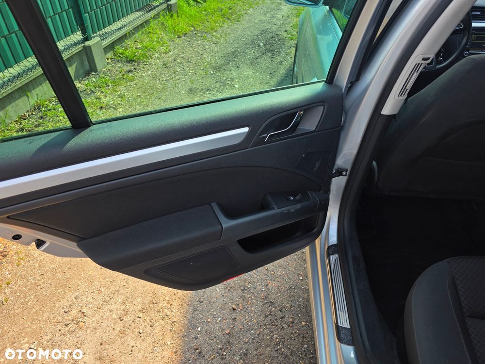 Skoda Superb 2.0 TDI DSG Comfort - 17
